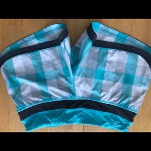 Lululemon size 4